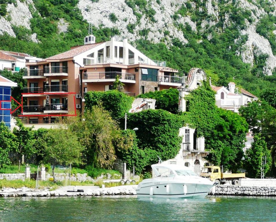 Apartments Coral Kotor Exterior photo