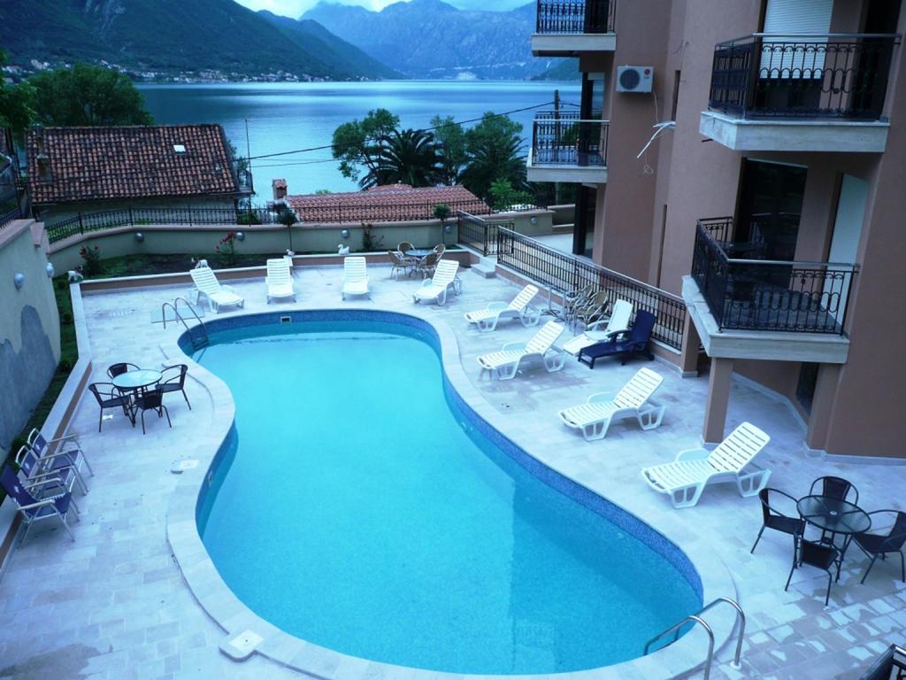 Apartments Coral Kotor Exterior photo